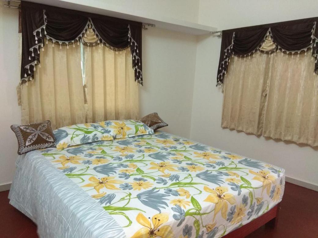 Hotel Srb Residency Tiruvannāmalai Esterno foto