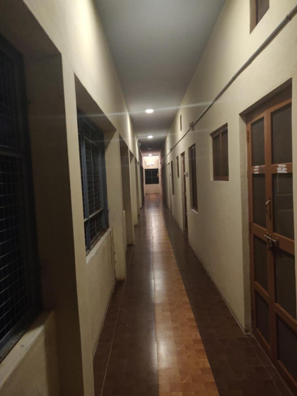 Hotel Srb Residency Tiruvannāmalai Esterno foto